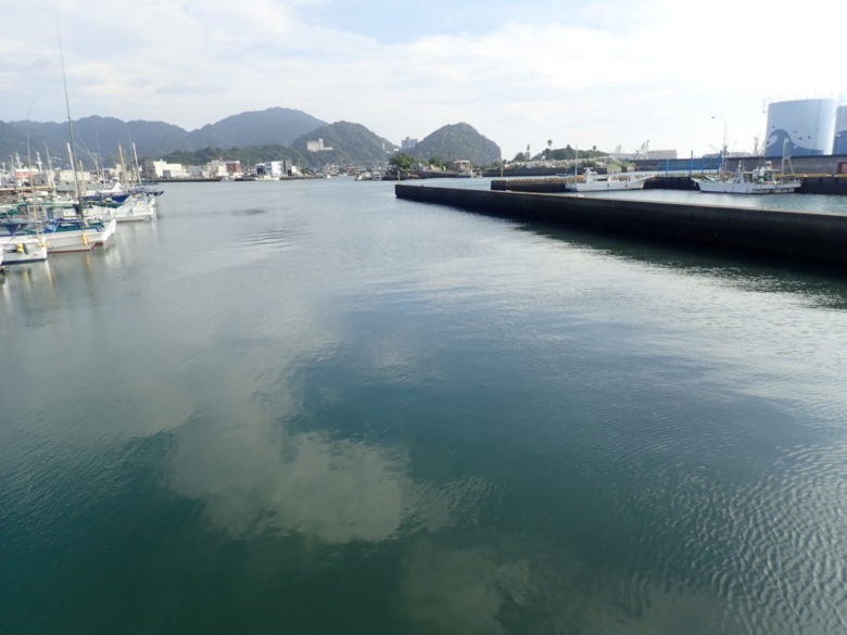 黒石川河口