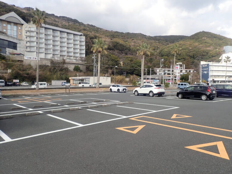 下田港　駐車場