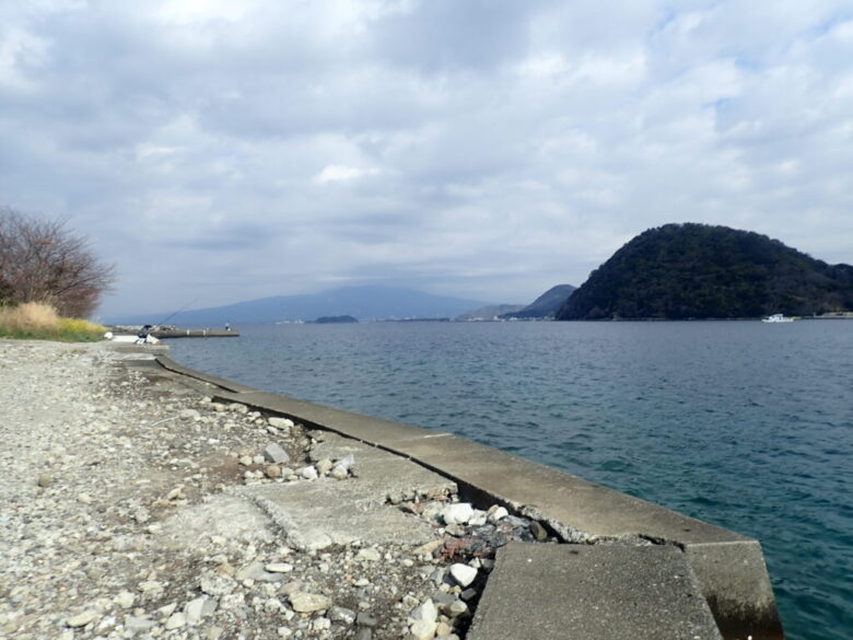 長井崎　東側岸壁　釣りポイント